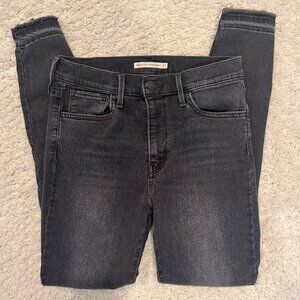 Levi’s 720 High Rise Super Skinny Black Jeans Size 27 Raw Hem